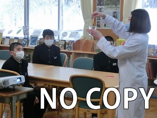 12月15日2年生対象の薬物乱用防止教室(2)